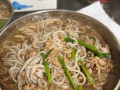 -正宗杨记普洱酸醋米线(总店)