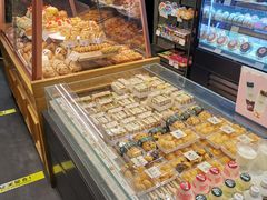 面包甜点陈列柜-多乐之日(华贸天地店)