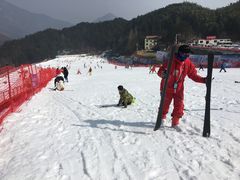 -大别山南武当滑雪场