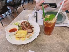 西贡炭烧烤猪颈肉配菠萝-美奈小馆·东南亚菜(福田星河COCO Park店)