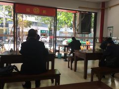 -胡成记口蘑龙眼包子(盐道街店)