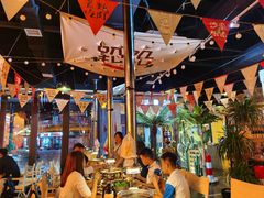 -叽叽扎扎烤肉场(生态城万达店)