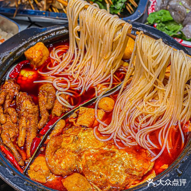 螺蛳粉火锅味儿太嘢‼️我真的愿意吃1000次