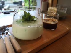 -转山咖啡(松柏社区店)