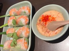 -大头虾越式风味餐厅(光明广场店)