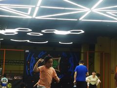 -爱蹦iBOON蹦床运动馆(江汉店)