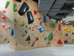 -ROCKPLUS攀岩馆(环宇城店)