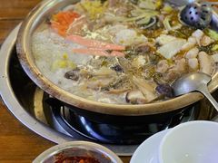 -泸州酸菜豆花火锅川师店