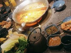 -湊湊火锅·茶憩(打浦桥日月光店)