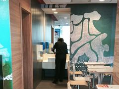 -麦当劳(虹梅路地铁站店)