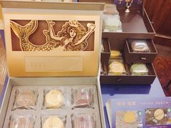 -星巴克(武汉欧利新天地店)