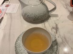 蜜桃乌龙-théATRE 茶聚场(王府中環店)