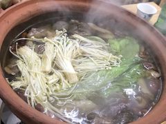 -威邵鸡煲(西华路总店)