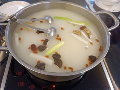 滋补汤底-小叫驴养生驴肉火锅(龙游店)