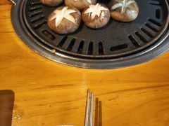 -唯成•韩国炭火烤肉 유성고기