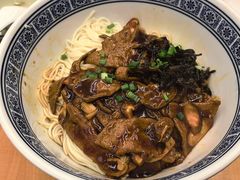 -沪西老弄堂面馆(定西路店)