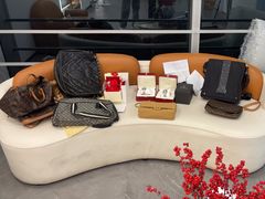 -聚云奢二手奢侈品黄金手表包包回收·中古店(上海店)