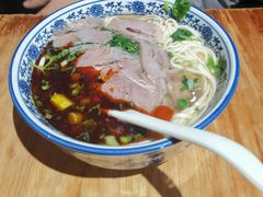-嘻小北·兰州清汤牛肉面(太平洋森活天地店)