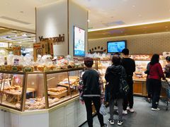 面包甜点陈列柜-山崎面包(静安久光店)