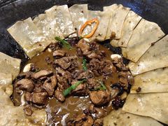 -每食每刻·皖北新民地锅鸡