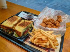 圣塔芭芭拉经典牛肉特堡-The Habit Burger Grill 哈比特汉堡(复兴soho店)