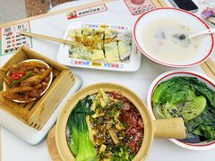 -赵财财·肠粉·煲仔饭(华润万象城店)