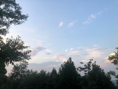 -鬼笑石后山停车场