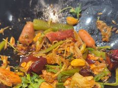 -醉人椒麻辣香锅(王府井喜悦店)