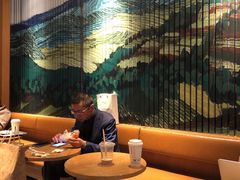 大堂-星巴克(人民公园店)