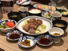 薄烧蒜香牛肉卷定食-小山日本料理(太古汇店)