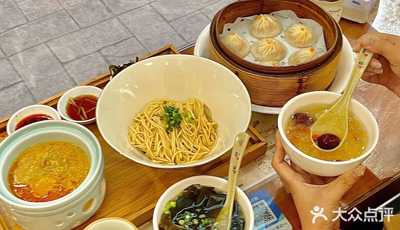 在长沙这能吃到好吃到哭的蟹黄小笼包‼️超正宗🙋 