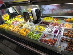 自助取餐区-老炳·七丛松甘草水果