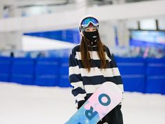 -乔波室内滑雪场