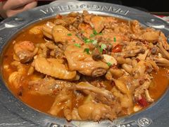 鸡翅煲-胖哥俩肉蟹煲(湖滨银泰in77店)
