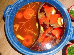 重庆红油经典鸳鸯锅-王歘歘·chuǎ火锅(五道营店)