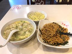 虾肉小馄饨-东泰祥生煎馆(重庆北路店)