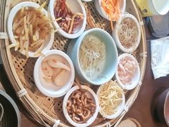 -包整·丝娃娃(一览甲秀楼风景店)