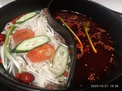 鸳鸯锅-钢管厂五区小郡肝火锅串串香(清河店)