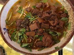 -金杨拉面王小吃面馆·牛三宝面·红烧牛肉粉