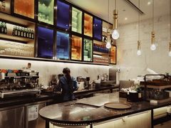 -港丽餐厅(高德置地店)