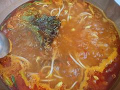 -毛辣果·贵州红酸汤牛肉火锅(西单店)