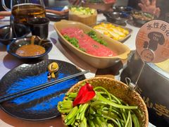 -芸山季·云南山珍菌火锅(人民广场来福士店)