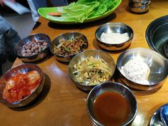 -老炉家木炭烤肉(长江国际店)