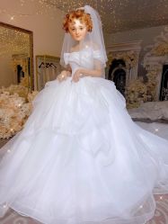 点击看大图 -伯瓷皇后婚纱艺术空间