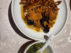 响油鳝糊拌面-松鹤面馆·古法焖肉面(观前店)
