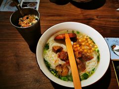 -麻婆婆白家肥肠粉(海岸城店)