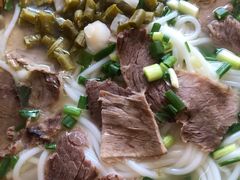 -肇兴特色牛肉粉