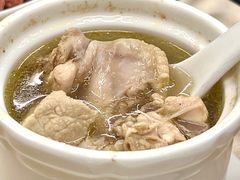 壳槲炖鸡汤-宜兴隆家宴·私房菜(泰安华庭店)