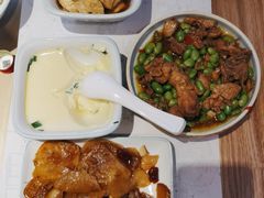 -老乡鸡(上海白玉兰广场店)