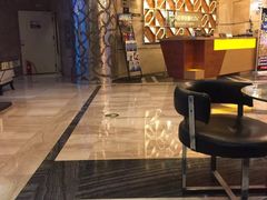 -蓝尊量贩(黄河路店)